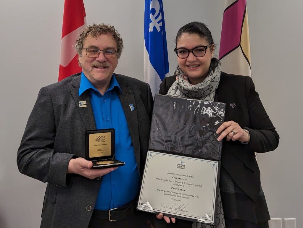 Cérémonie de remise de médaille — Pierre Lynch